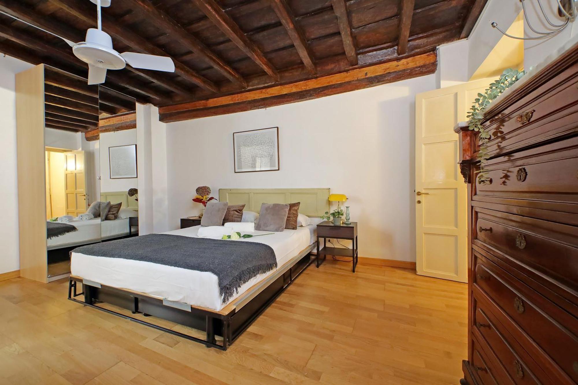 Apartment Cozy Rione Monti Rom